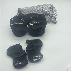 CRZKO Black Protective Gear Kids Set